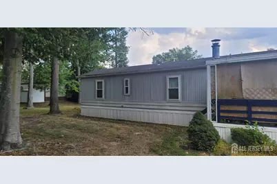 12 Whitman Road, North Brunswick Township, NJ 08902 - Photo 4