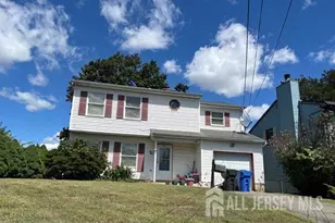 59 E New St, Sewaren, NJ 07077 - Photo 2