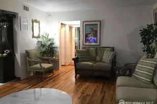 197 Evergreen 6A Rd, Edison, NJ 08837 - Photo 6