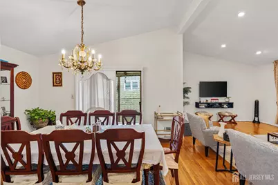 62 Harmon Road, Edison, NJ 08837 - Photo 14