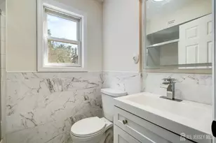 8 Stephenville Pkwy, Edison, NJ 08820 - Photo 36