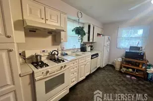 107 Ernston Rd, Sayreville, NJ 08859 - Photo 14