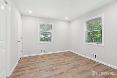 5 Waverly Drive E, Edison, NJ 08817 - Photo 18