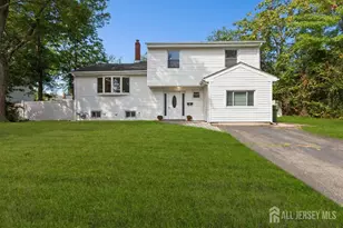 5 Waverly Dr E, Edison, NJ 08817 - Photo 1