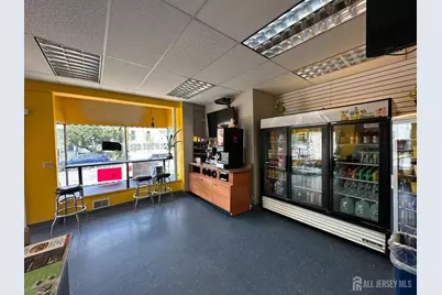 172 Hamilton Street, New Brunswick, NJ 08901 - Photo 2