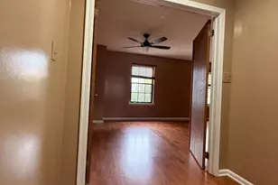 2802 Deerfield Dr, Edison, NJ 08820 - Photo 10