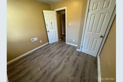 724 Cortlandt Street #5, Perth Amboy, NJ 08861 - Photo 4