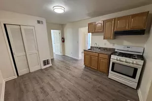 724 Cortlandt St, Perth Amboy, NJ 08861 - Photo 1