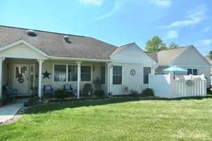 110 Waterside Blvd, Monroe Township, NJ 08831 - Photo 2