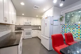 388 Orrington Ln, Monroe Township, NJ 08831 - Photo 20