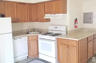 199 Evergreen Rd, Edison, NJ 08837 - Photo 8