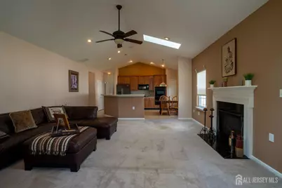 186 Valencia Drive, Monroe Township, NJ 08831 - Photo 10