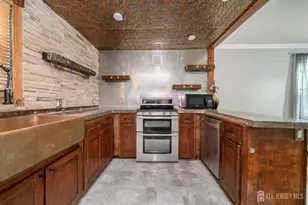 212 Echo Ave, Edison, NJ 08837 - Photo 10