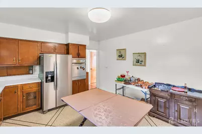 16 Stafford Road, Colonia, NJ 07067 - Photo 14