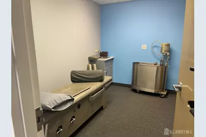 561 Cranbury Road #B, East Brunswick Township, NJ 08816 - Photo 10