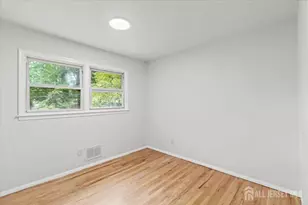 376 New Brunswick Ave, East Brunswick Township, NJ 08816 - Photo 10