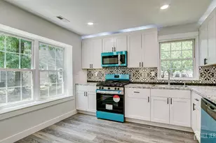 267 Constitution Cir, North Brunswick Township, NJ 08902 - Photo 4