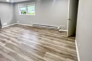 213 Temple Way, Colonia, NJ 07067 - Photo 4