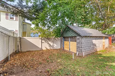 742 Dunellen Avenue, Dunellen, NJ 08812 - Photo 10