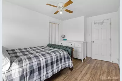 38 Evergreen Avenue, Fords, NJ 08863 - Photo 18