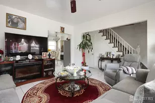 676 Johnstone St, Perth Amboy, NJ 08861 - Photo 4