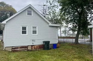 301 Shoreland Cir, Old Bridge Township, NJ 08879 - Photo 6