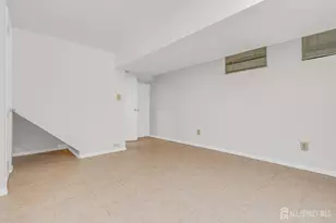 384 Westgate Dr, Edison, NJ 08820 - Photo 32