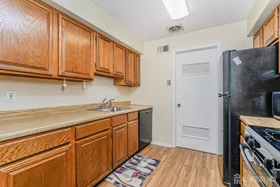33 Foxtail Lane, South Brunswick Township, NJ 08852 - Photo 6