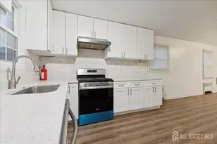 37 Ireland Ave, Edison, NJ 08837 - Photo 10