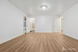 37 Ireland Ave, Edison, NJ 08837 - Photo 14