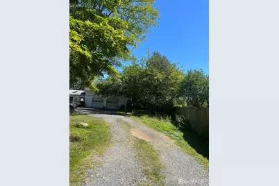 265 Friendship Road, Cranbury Township, NJ 08812 - Photo 2