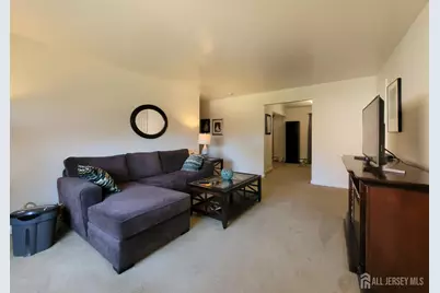 31 York Drive #3A, Edison, NJ 08817 - Photo 4