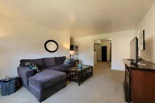 31 York Dr, Edison, NJ 08817 - Photo 4