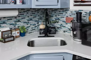 31 Hull Dr, Edison, NJ 08817 - Photo 12