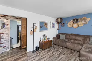 31 Hull Dr, Edison, NJ 08817 - Photo 8