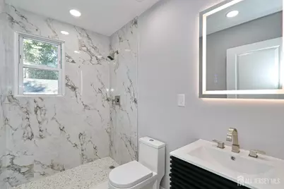 2715 Maple Avenue, South Plainfield, NJ 07080 - Photo 18