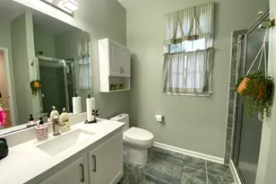 2 Hampshire Pl, Monroe Township, NJ 08831 - Photo 10
