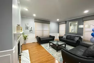 2 Hampshire Pl, Monroe Township, NJ 08831 - Photo 12