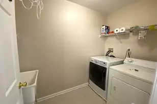 2 Hampshire Pl, Monroe Township, NJ 08831 - Photo 36