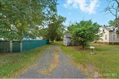 225 Irvington Avenue, Franklin Township, NJ 08873 - Photo 4