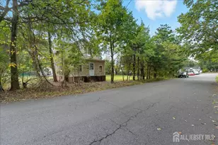 225 Irvington Ave, Franklin Township, NJ 08873 - Photo 2