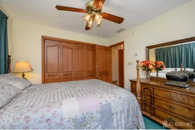 1404 Columbus Road, Burlington Twp, NJ 08016 - Photo 24