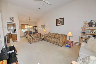 661 Azalea Plaza #C, Monroe Township, NJ 08831 - Photo 6