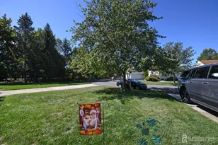 661 Azalea Plaza, Monroe Township, NJ 08831 - Photo 4