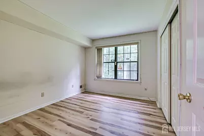 5001 Stonehedge Road, Edison, NJ 08820 - Photo 18