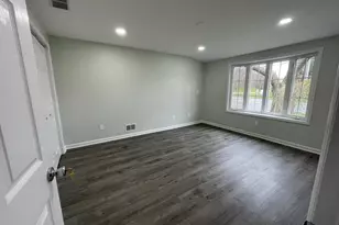 231 Cranbury Station Rd, Monroe Township, NJ 08831 - Photo 16