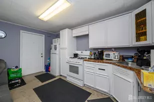 10 W 46th Street W, Bayonne, NJ 07002 - Photo 26