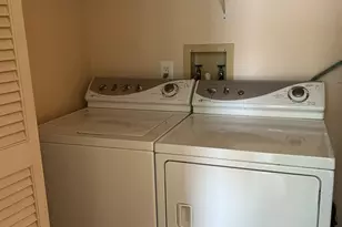 92 Heather Ct, Edison, NJ 08820 - Photo 8