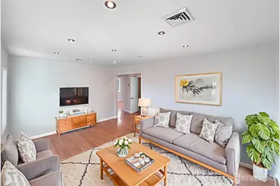 124 Lincoln Avenue, Colonia, NJ 07067 - Photo 2