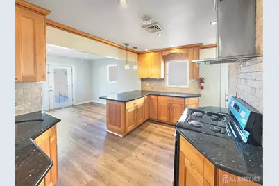 124 Lincoln Avenue, Colonia, NJ 07067 - Photo 6